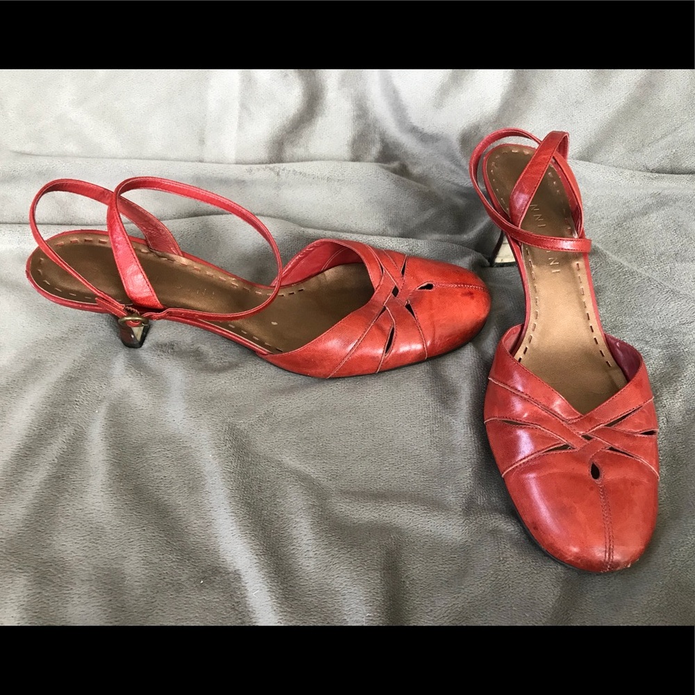 Ankle Strap, round toe Kitten Heel